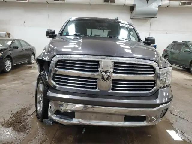 2015 RAM 1500 SLT  