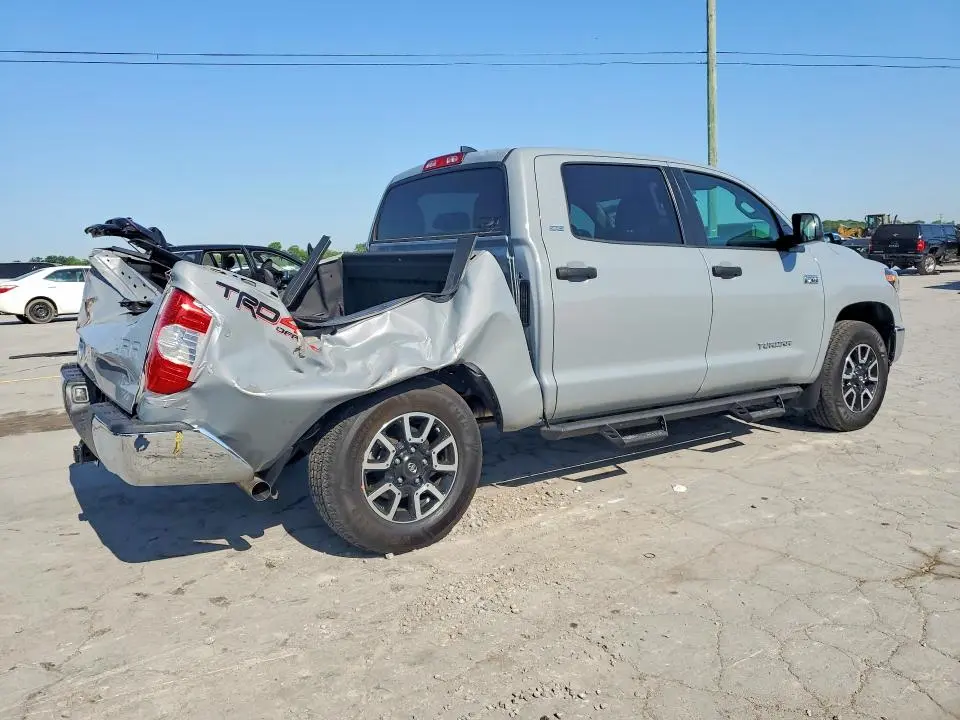 2020 TOYOTA TUNDRA SR5  