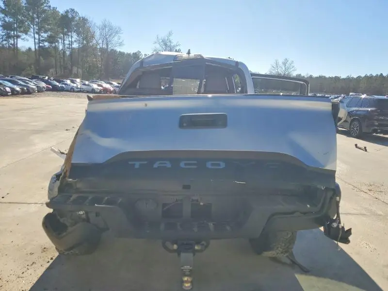 2016 TOYOTA TACOMA DOUBLE CAB  