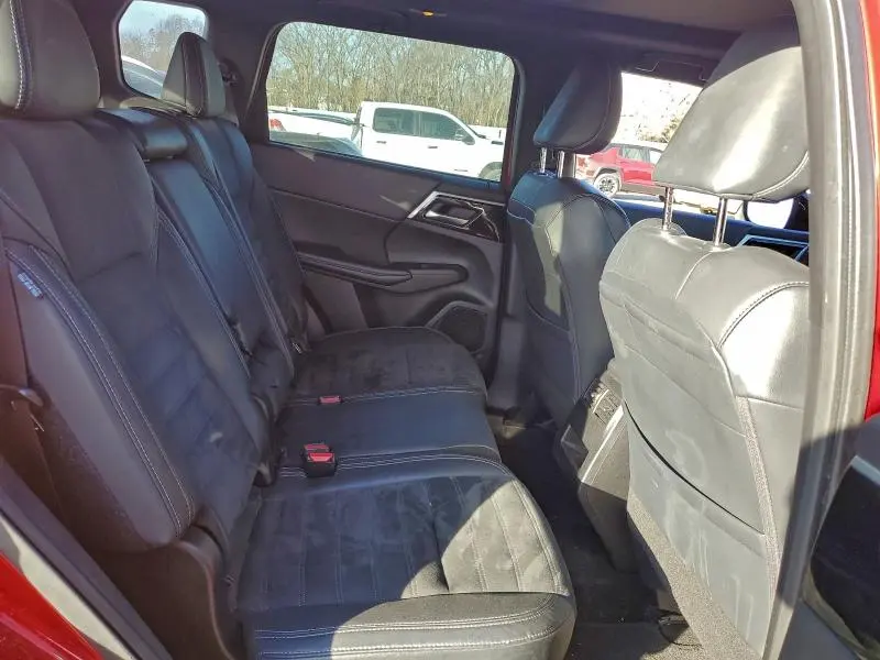 2022 MITSUBISHI OUTLANDER SE  