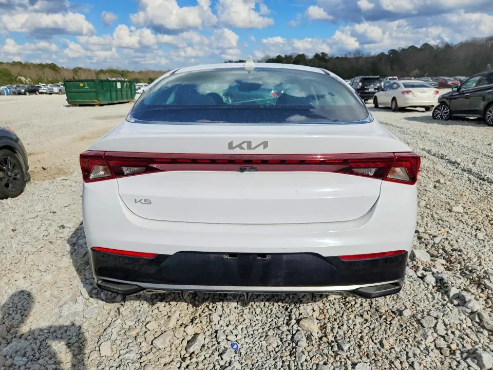 2023 KIA K5 LXS  