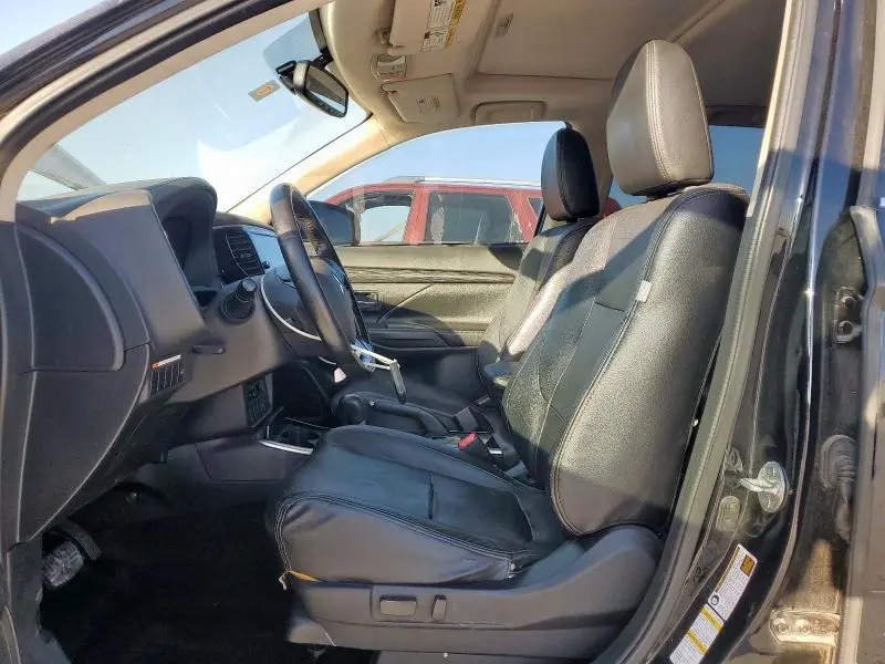 2017 MITSUBISHI OUTLANDER SE  