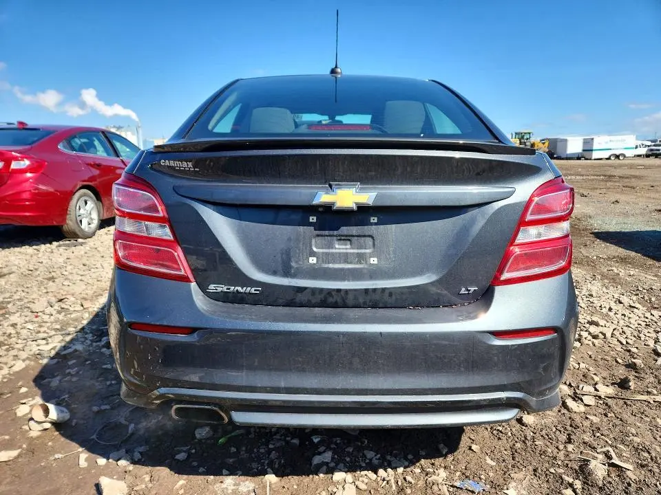2017 CHEVROLET SONIC LT  