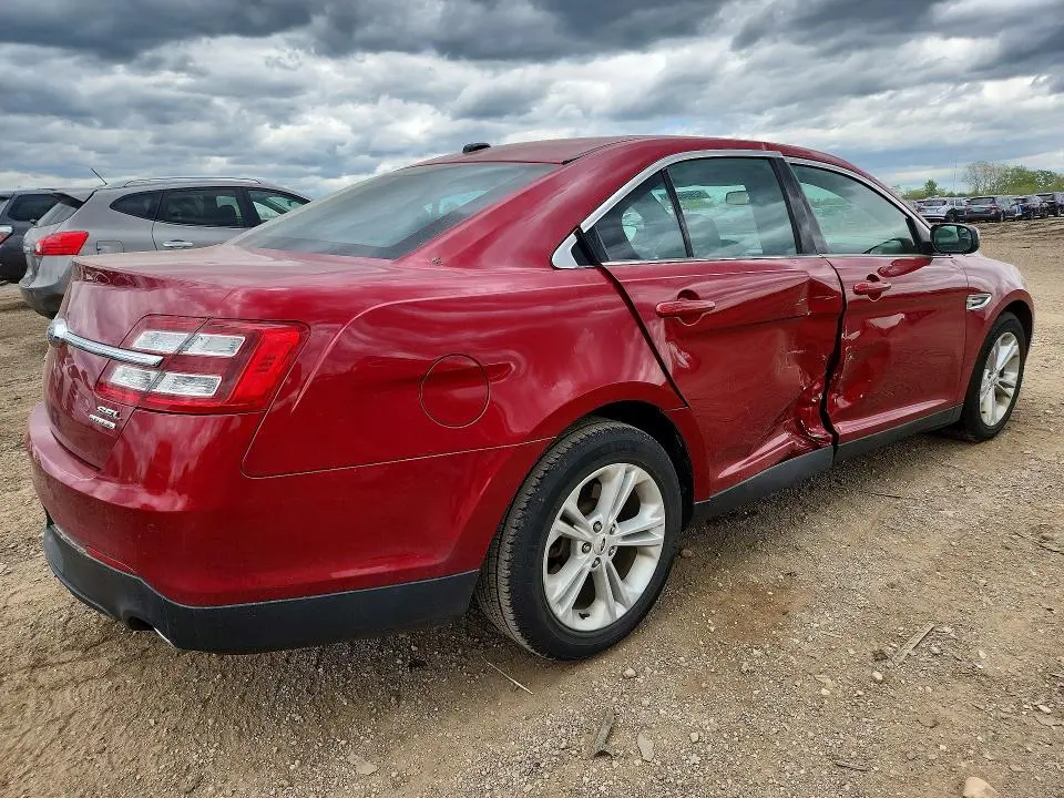 2015 FORD TAURUS SEL  