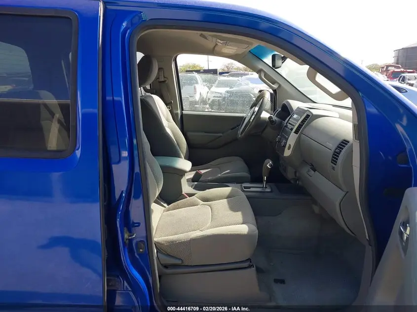 2012 NISSAN FRONTIER SV