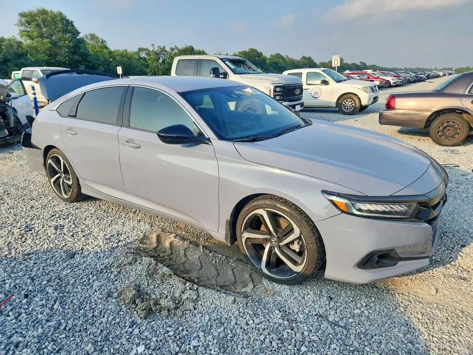 2022 HONDA ACCORD SPORT  