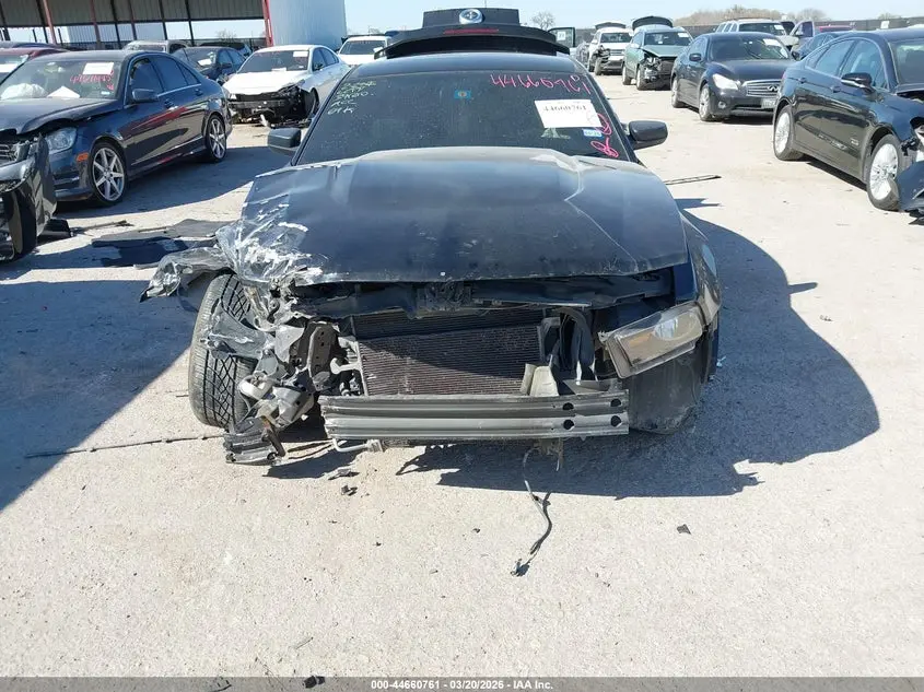 2012 FORD MUSTANG V6