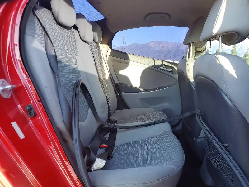 2015 HYUNDAI ACCENT GLS  