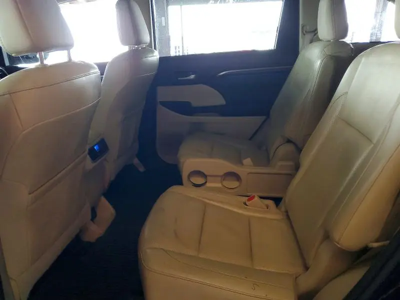 2015 TOYOTA HIGHLANDER LIMITED  