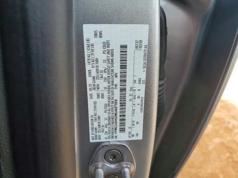 2021 FORD ESCAPE SEL  