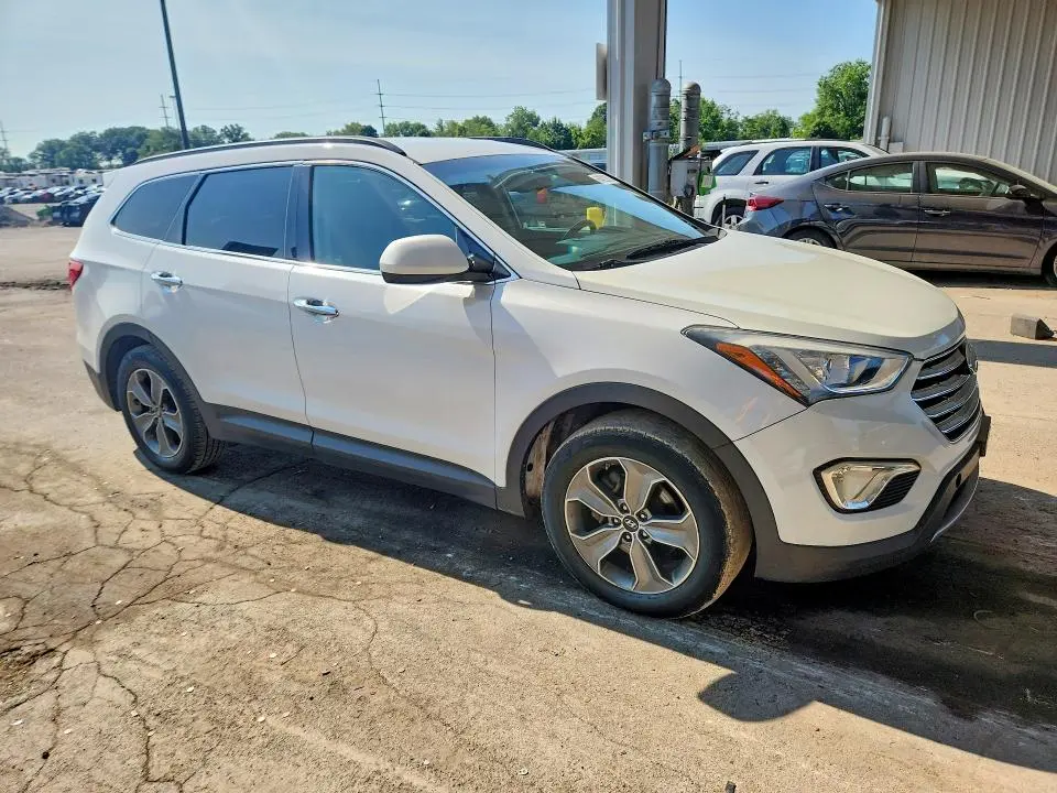 2016 HYUNDAI SANTA FE SE  