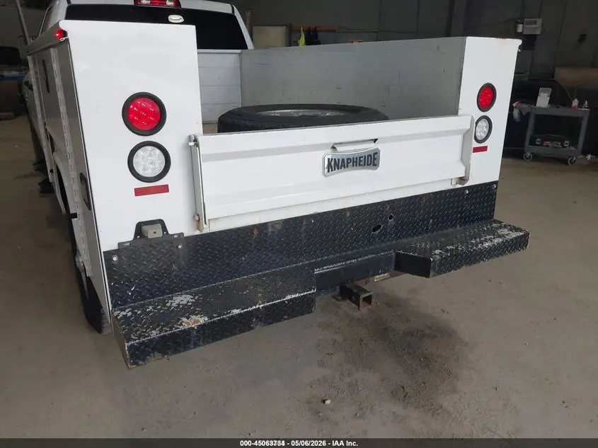 2017 RAM 2500 TRADESMAN  4X2 8' BOX