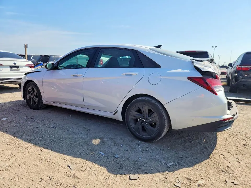 2021 HYUNDAI ELANTRA SEL  