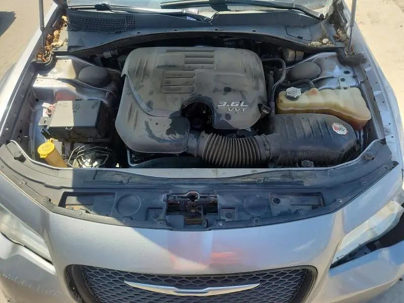 2016 CHRYSLER 300C   
