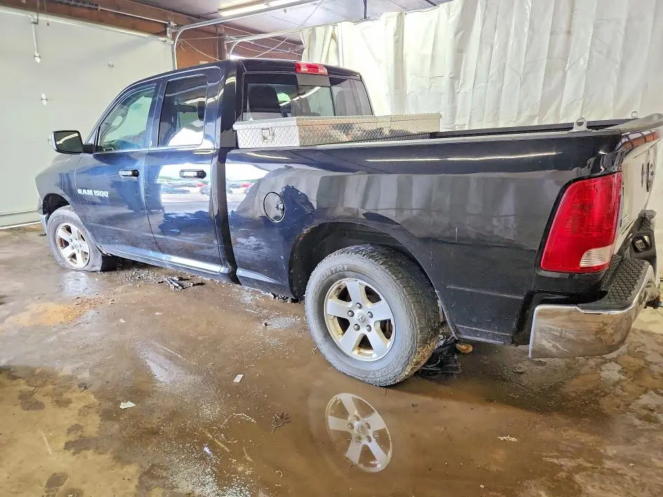 2012 DODGE RAM 1500 SLT  