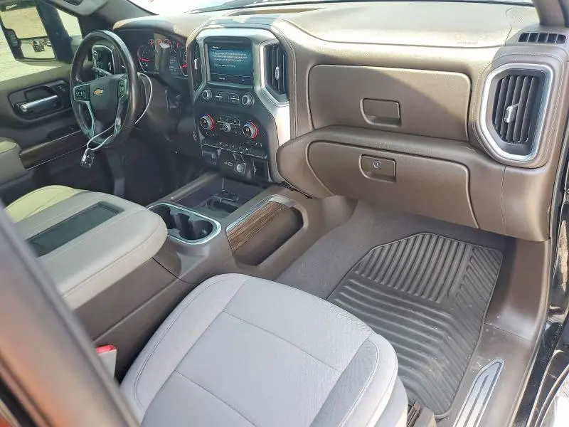 2022 CHEVROLET SILVERADO K3500 LT  
