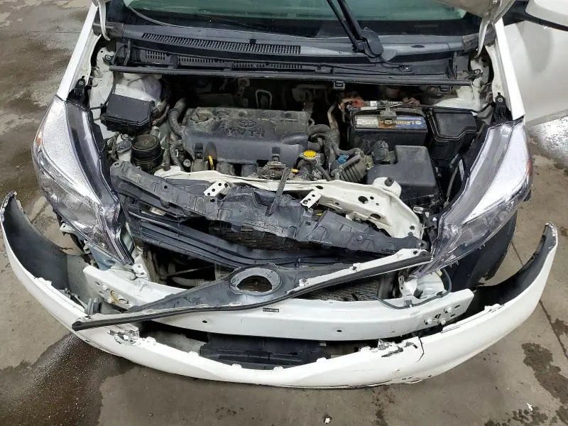 2014 TOYOTA YARIS 5-DOOR LE  