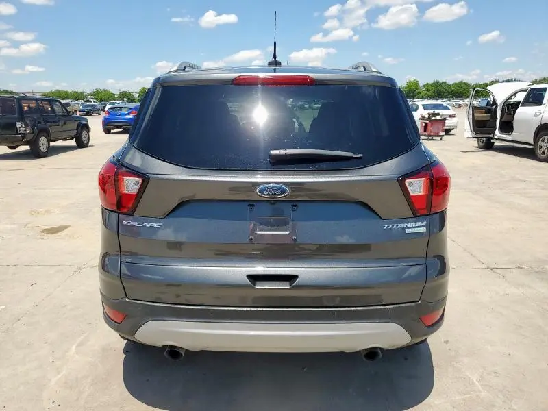 2019 FORD ESCAPE TITANIUM  