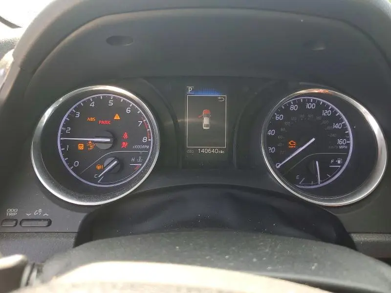2018 TOYOTA CAMRY SE  