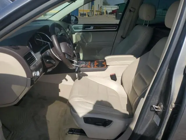 2013 VOLKSWAGEN TOUAREG V6 TDI  