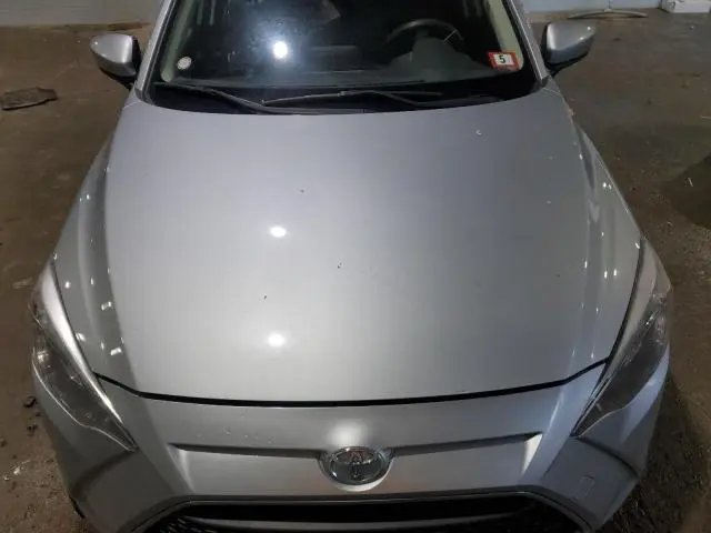 2019 TOYOTA YARIS L  