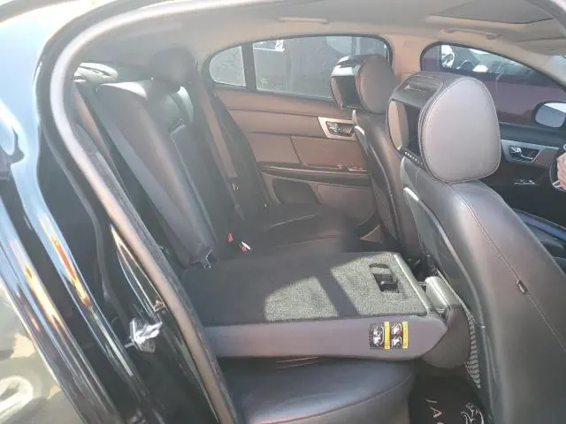 2013 JAGUAR XF