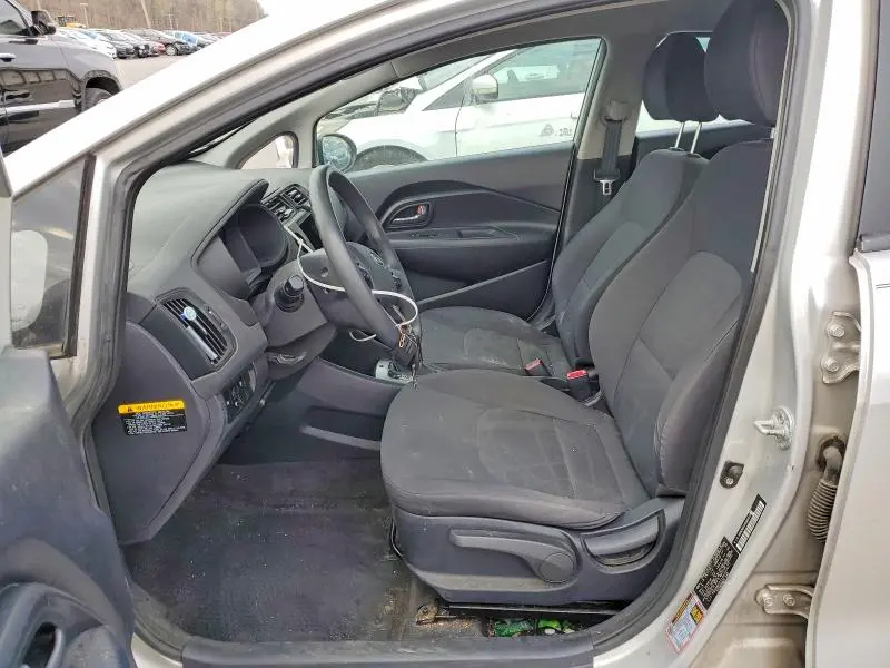 2013 KIA RIO LX  