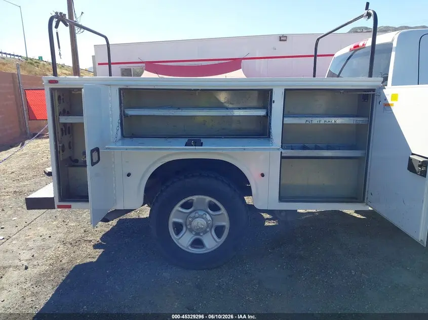 2015 RAM 2500 TRADESMAN
