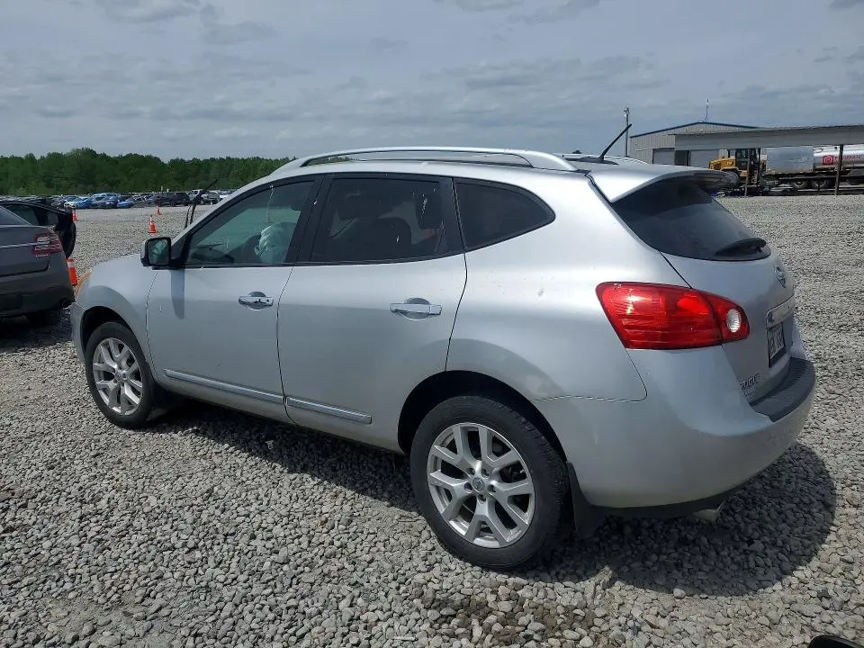 2012 NISSAN ROGUE S  