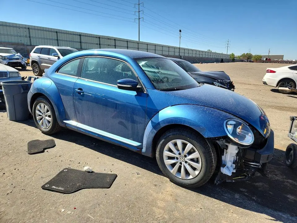 2019 VOLKSWAGEN BEETLE S  