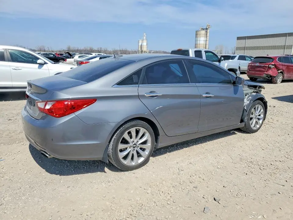 2013 HYUNDAI SONATA SE  
