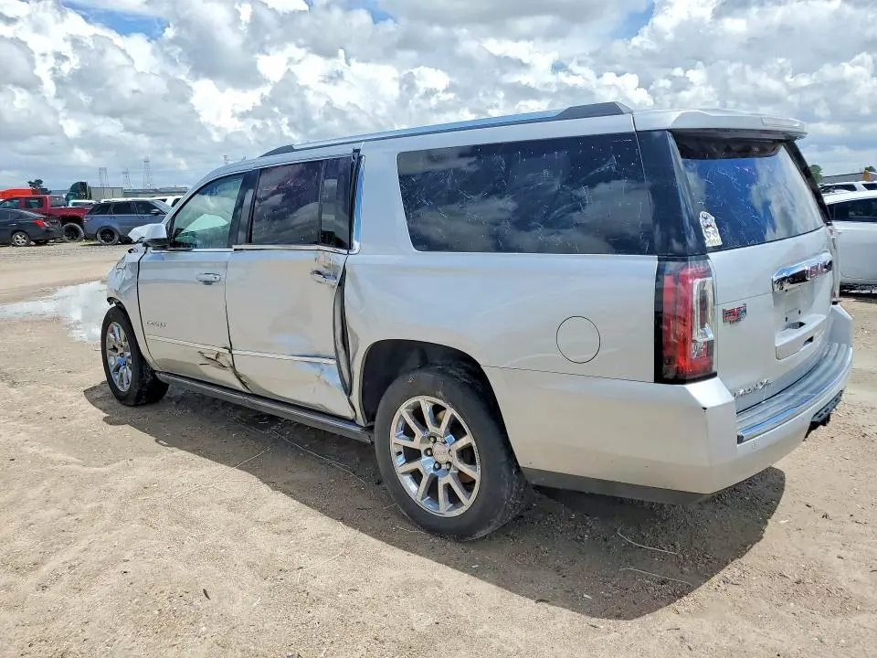 2017 GMC YUKON XL DENALI  