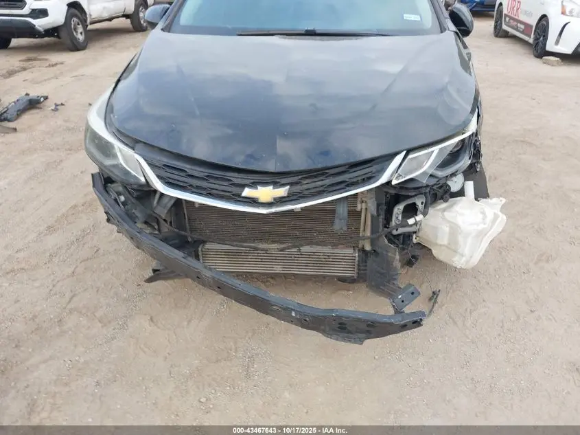 2017 CHEVROLET CRUZE LT AUTO
