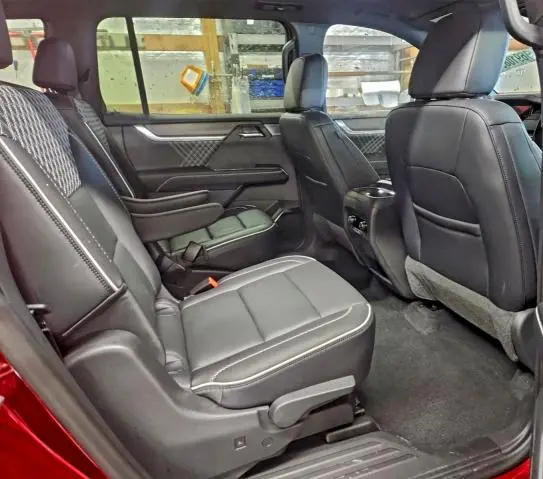 2024 GMC ACADIA DENALI  