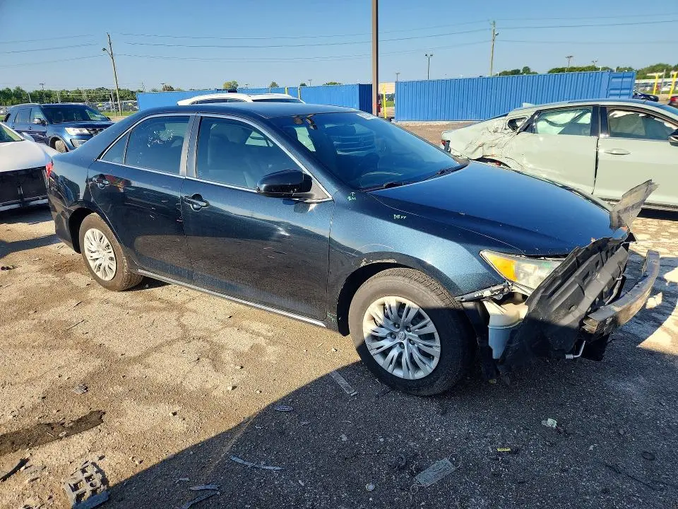 2014 TOYOTA CAMRY LE  
