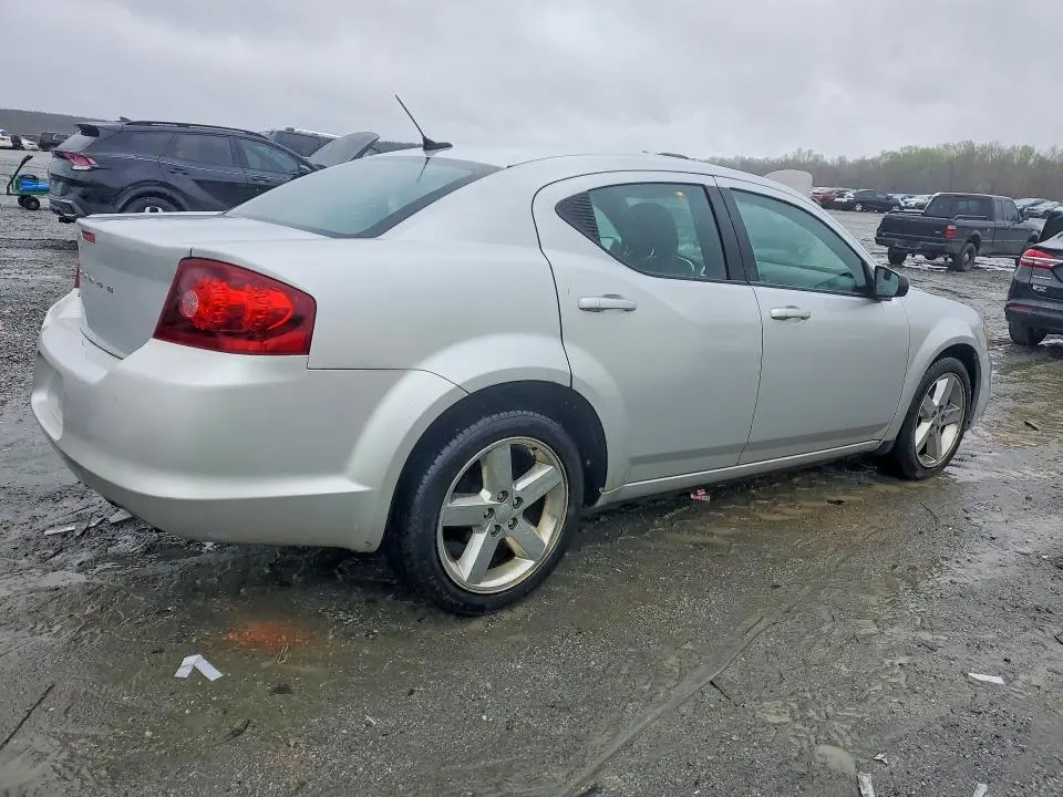 2012 DODGE AVENGER SE  