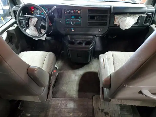 2010 CHEVROLET EXPRESS G3500 LT  