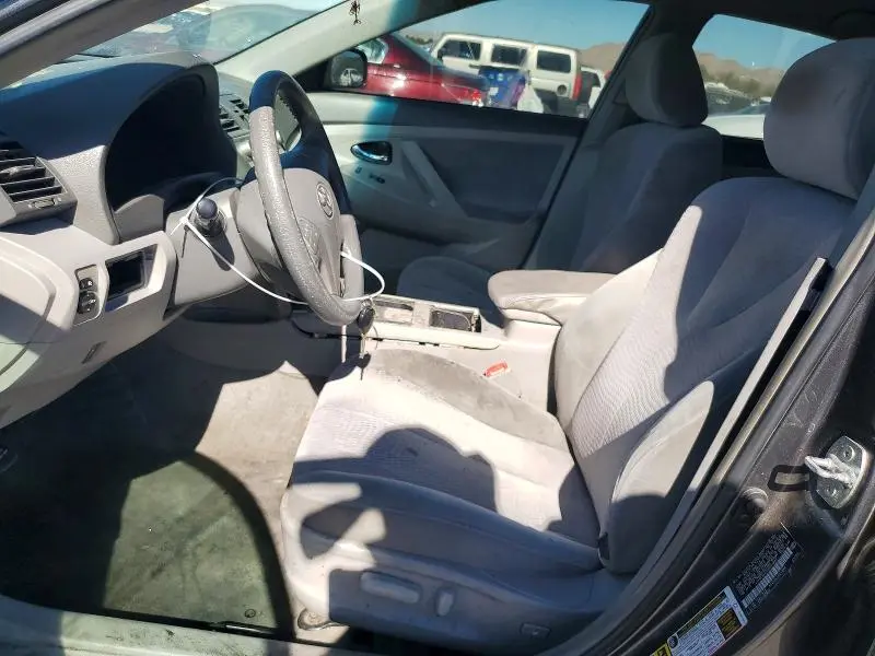 2010 TOYOTA CAMRY LE  