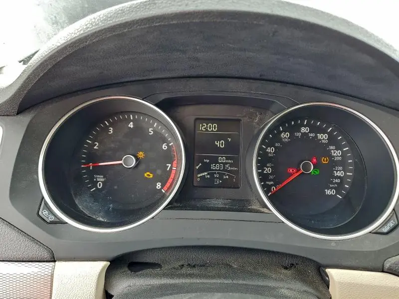 2015 VOLKSWAGEN JETTA SE  