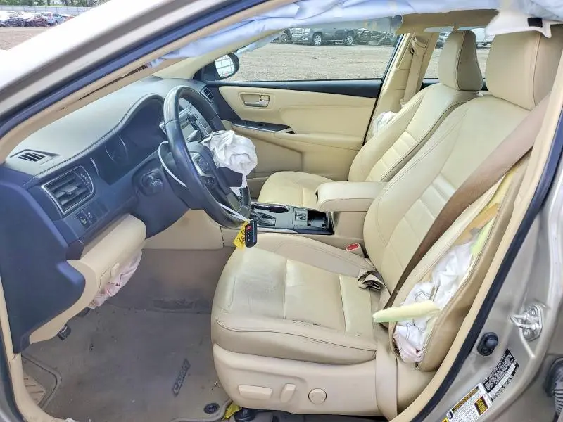 2015 TOYOTA CAMRY XLE  