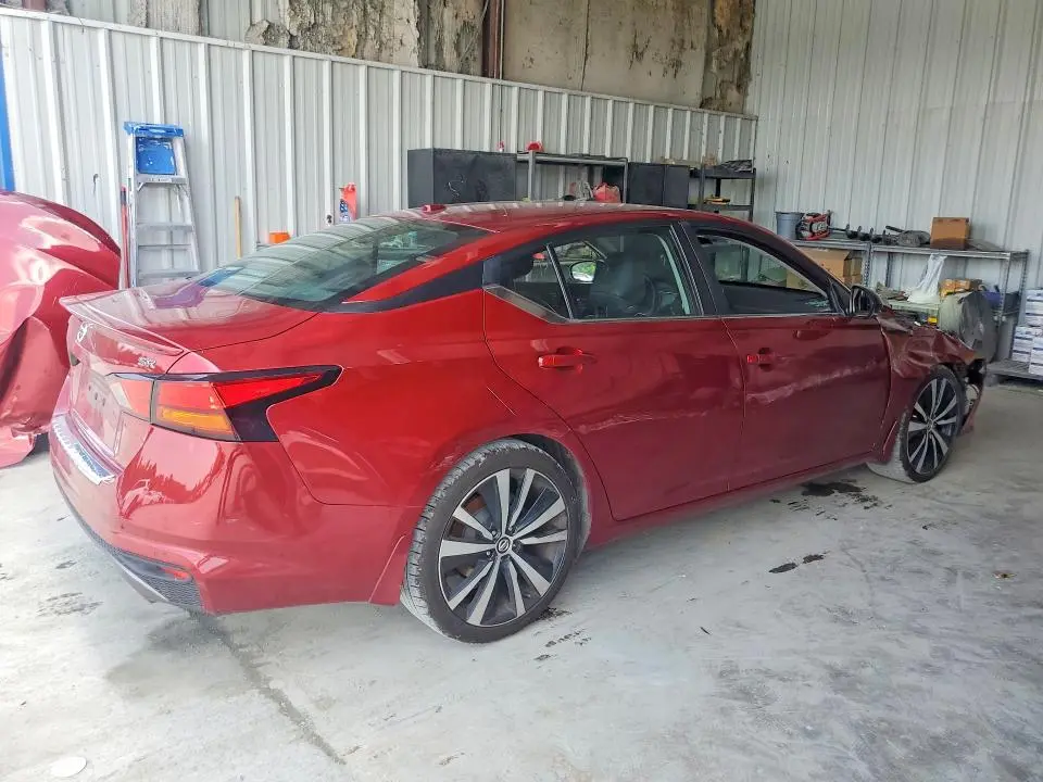 2020 NISSAN ALTIMA SR  