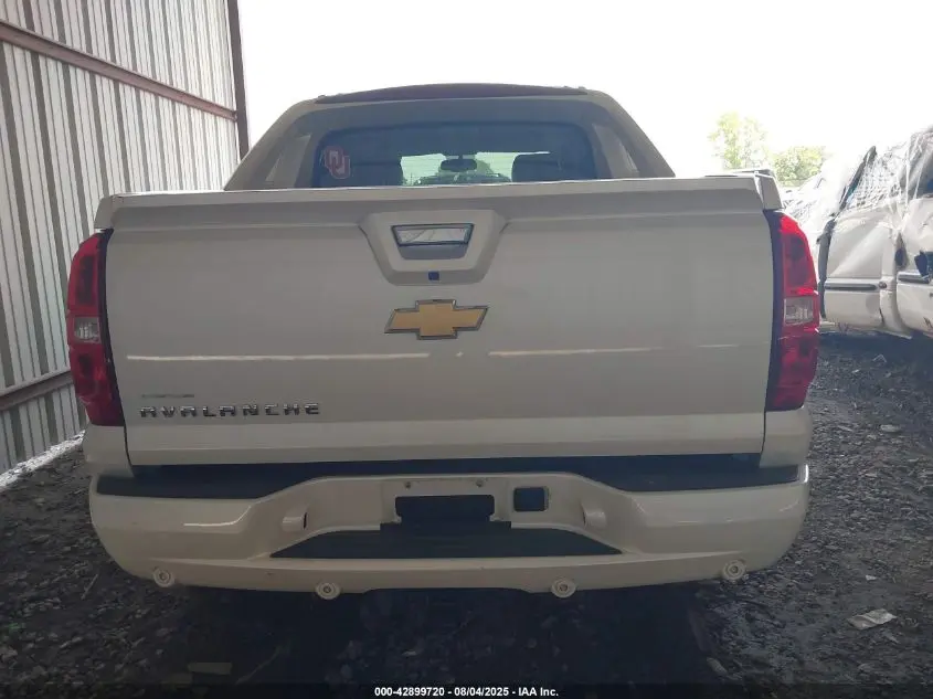 2013 CHEVROLET AVALANCHE LTZ