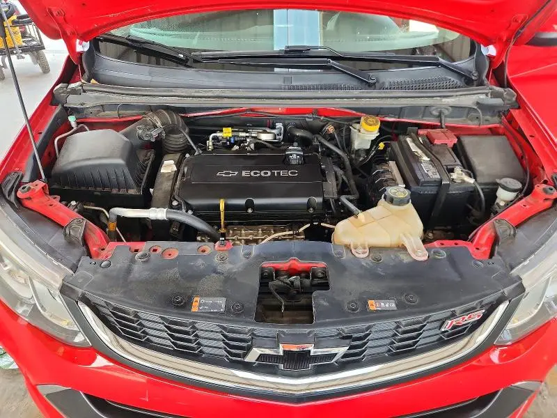 2018 CHEVROLET SONIC LT  