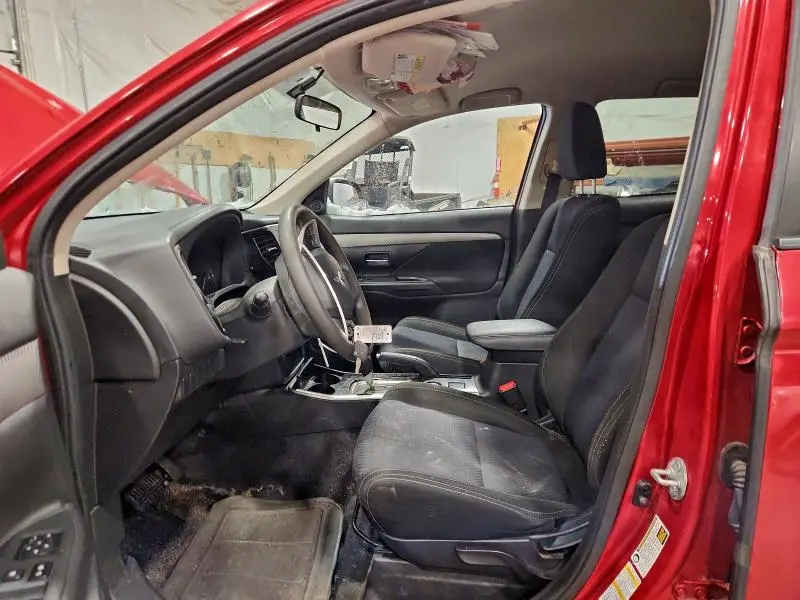 2018 MITSUBISHI OUTLANDER SE  