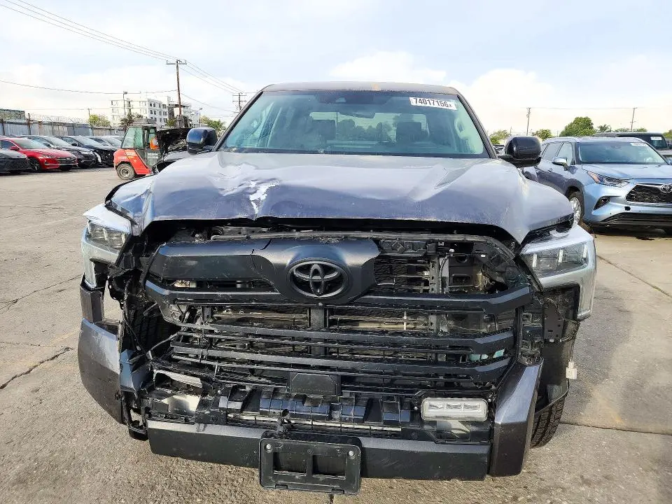 2024 TOYOTA TUNDRA LIMITED  