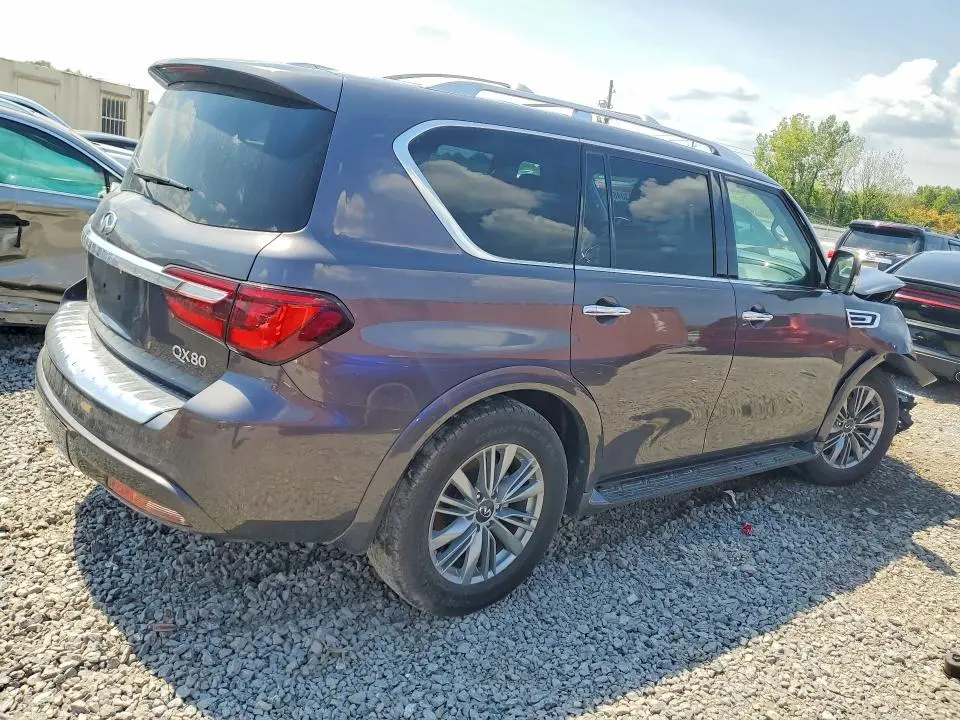 2023 INFINITI QX80 LUXE  