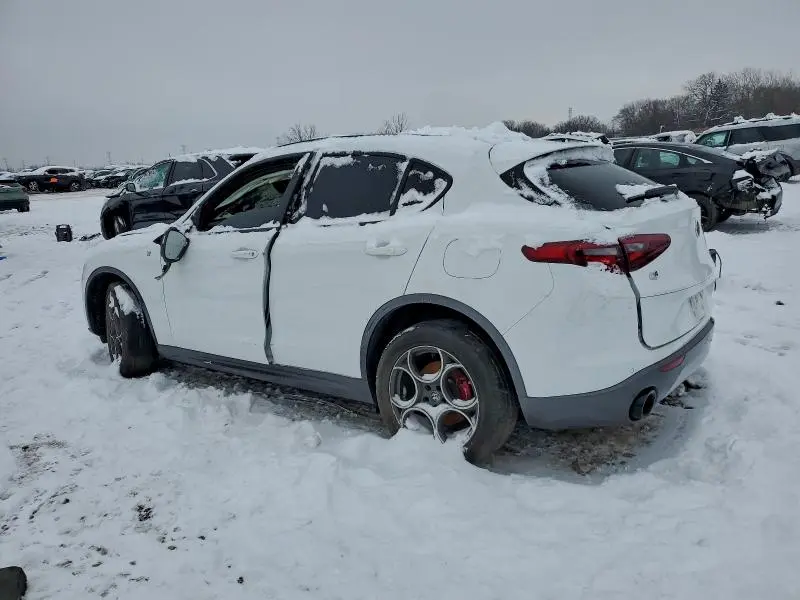 2022 ALFA ROMEO STELVIO TI  
