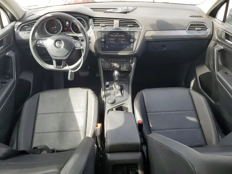 2021 VOLKSWAGEN TIGUAN SE  