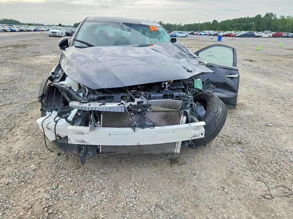 2024 NISSAN ALTIMA SV  