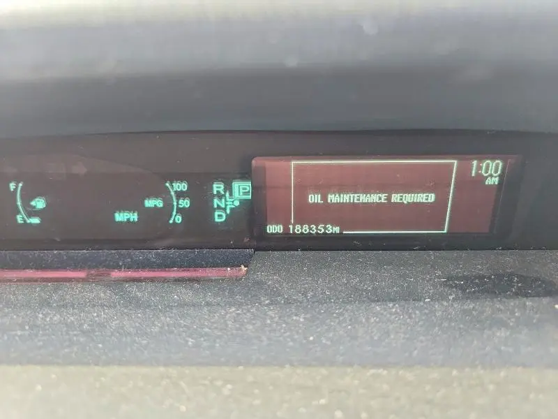 2010 TOYOTA PRIUS III  
